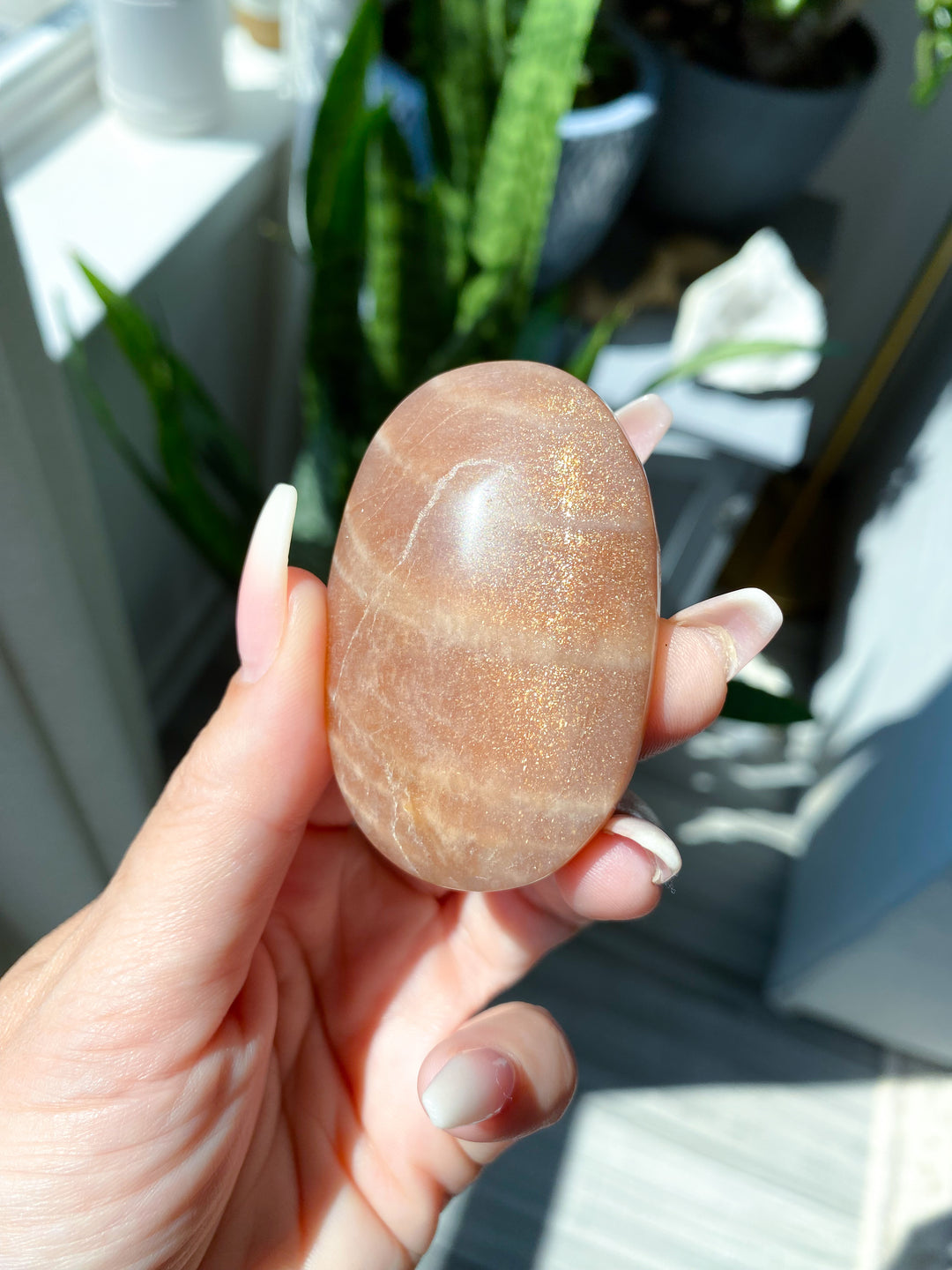 GLITTERY Sunstone Palm Stone