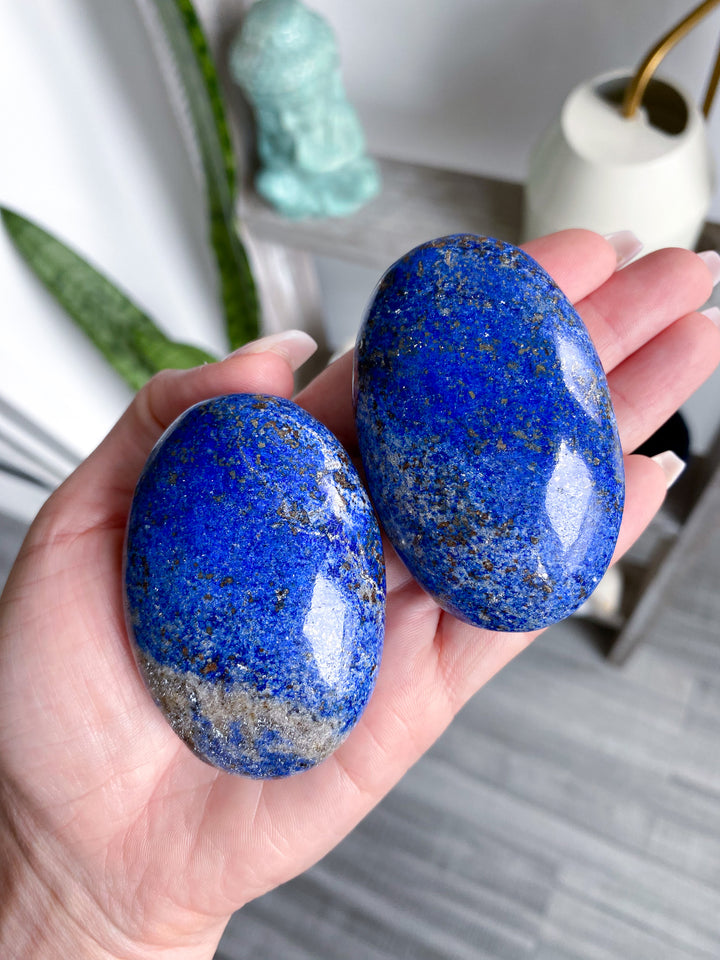 Good Quality Lapis Lazuli Palm Stone