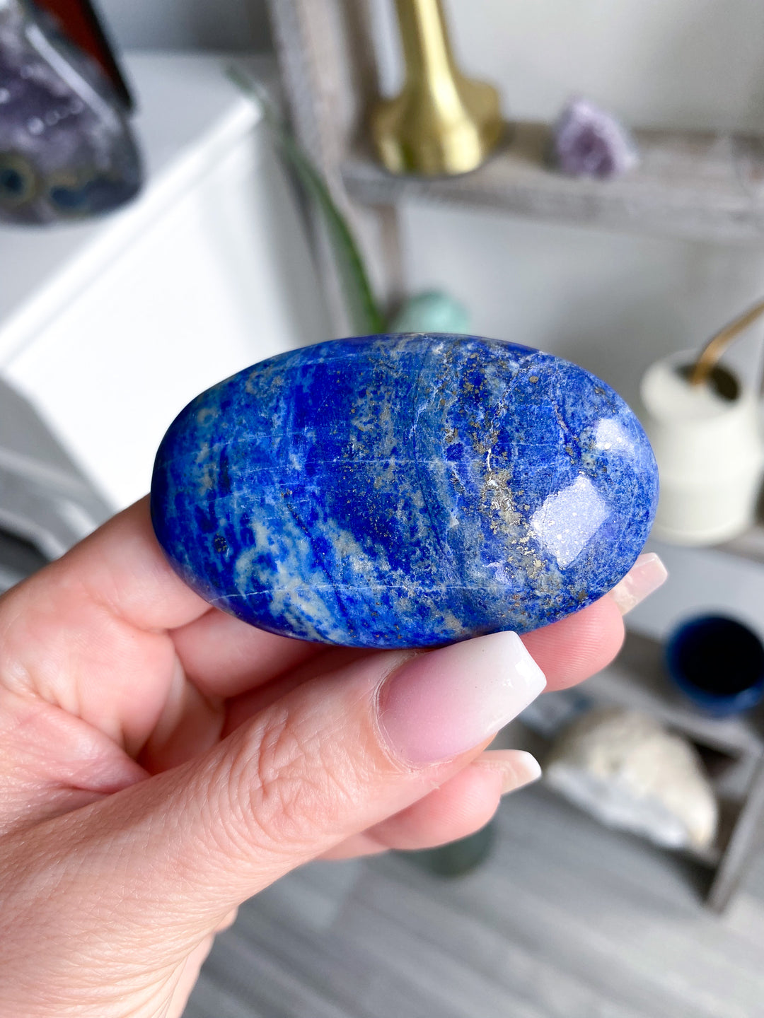 Good Quality Lapis Lazuli Palm Stone