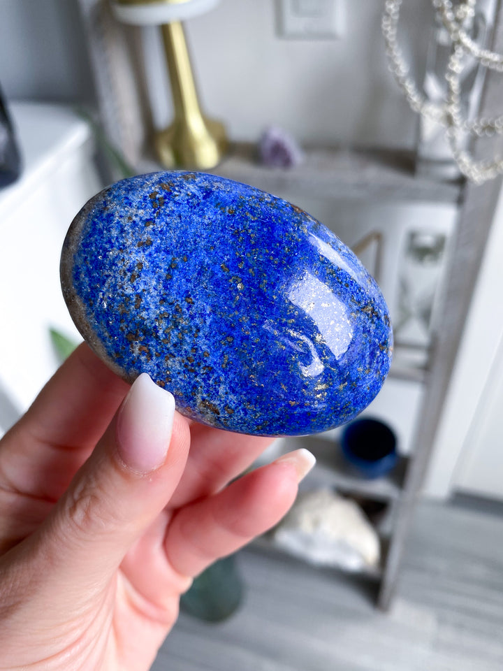 Good Quality Lapis Lazuli Palm Stone
