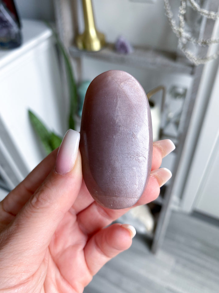 Flashy Peach Moonstone Palm 