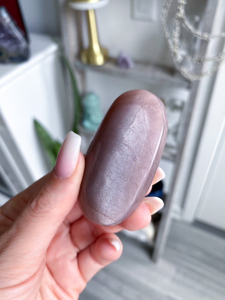 Flashy Peach Moonstone Palm 