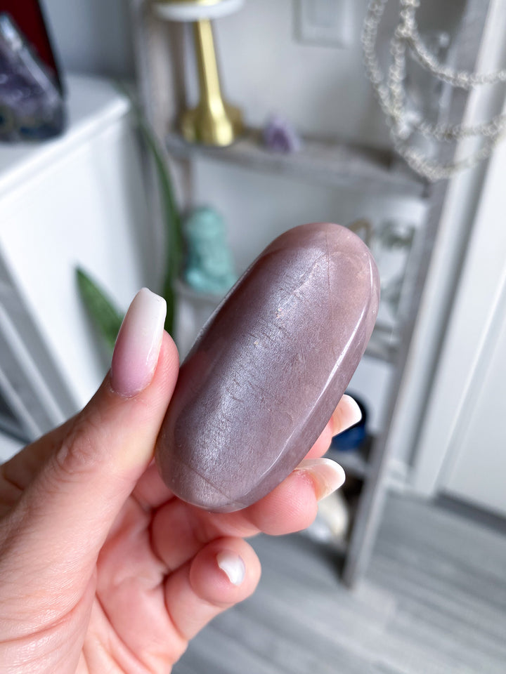 Flashy Peach Moonstone Palm 