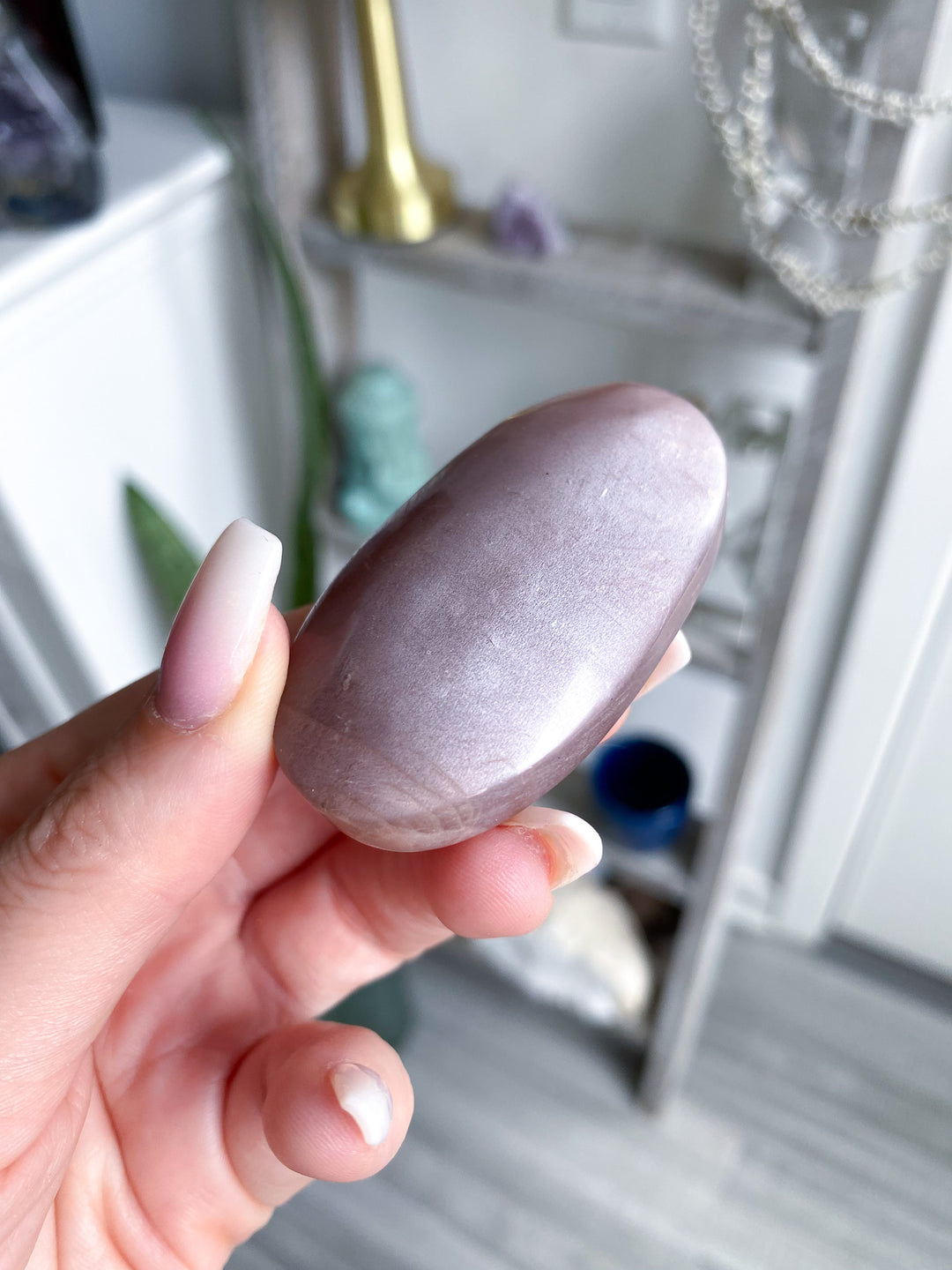 Flashy Peach Moonstone Palm 