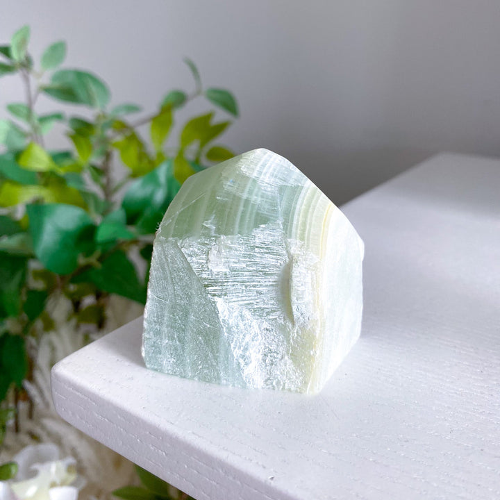 Green Calcite Top Polish Point 