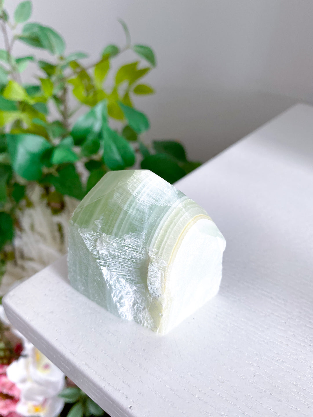 Green Calcite Top Polish Point 