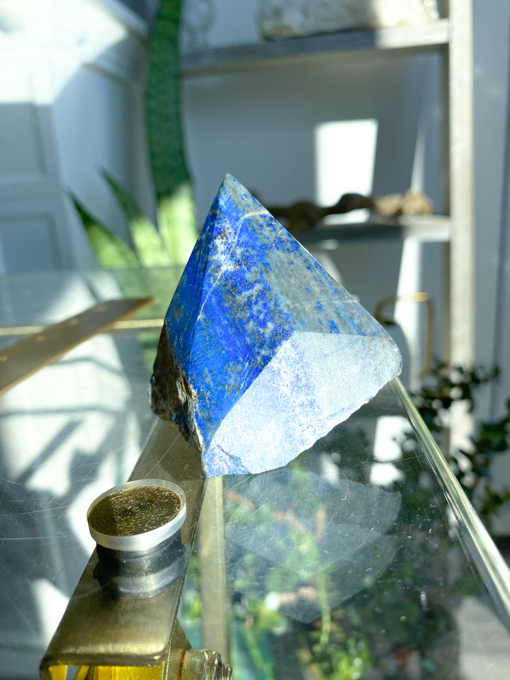 Lapis Lazuli Top Polish Point 