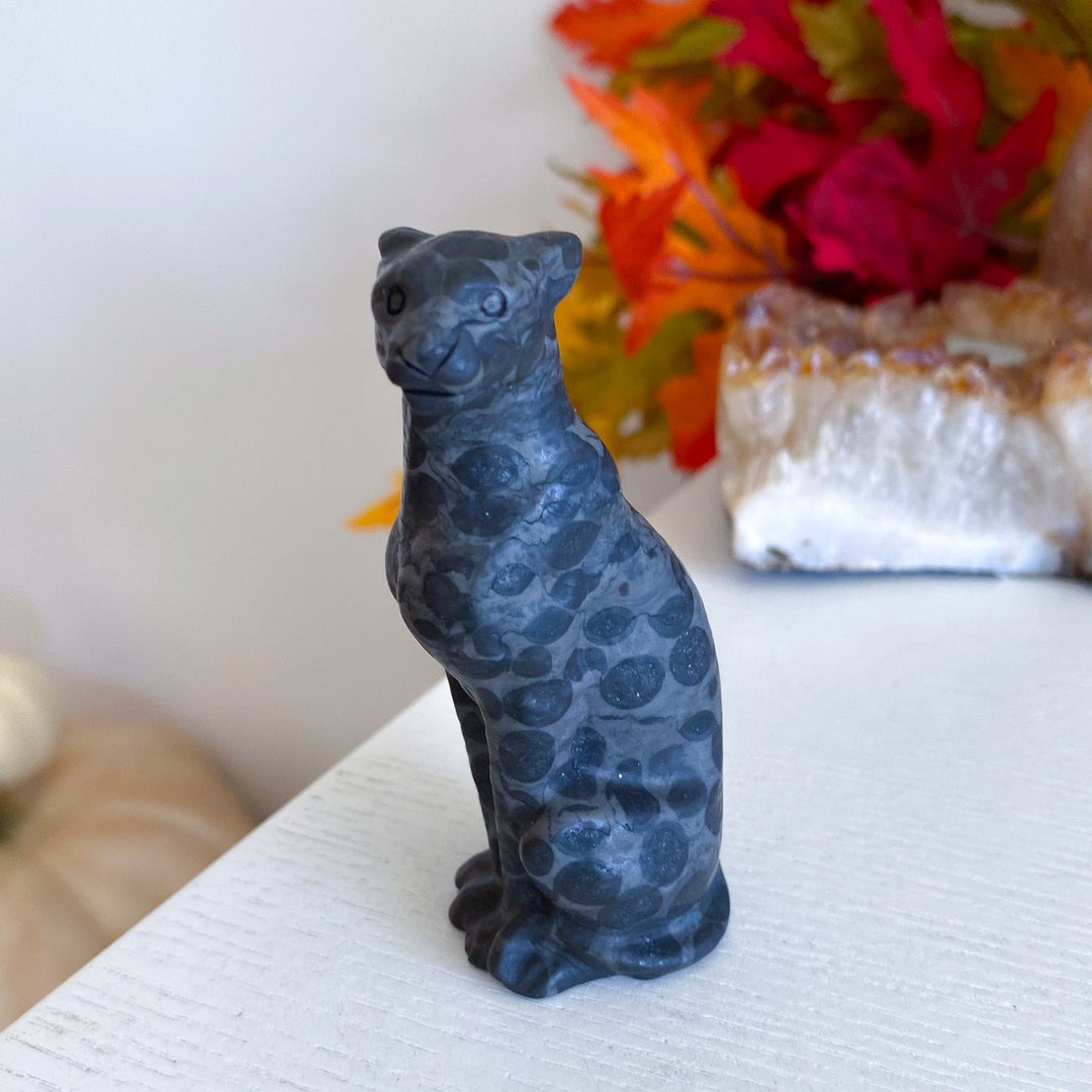 Dark Leopard Skin Jasper Leopard Carving