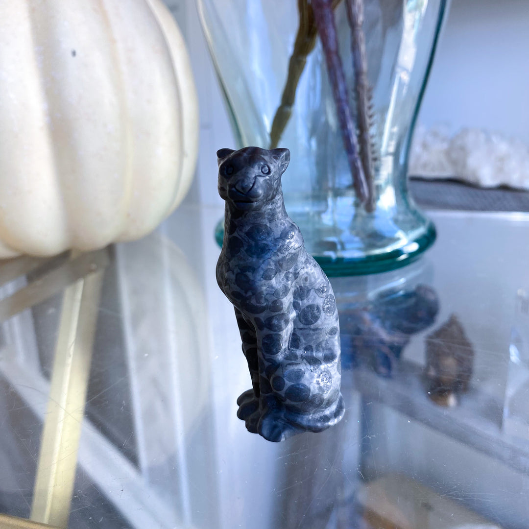 Dark Leopard Skin Jasper Leopard Carving