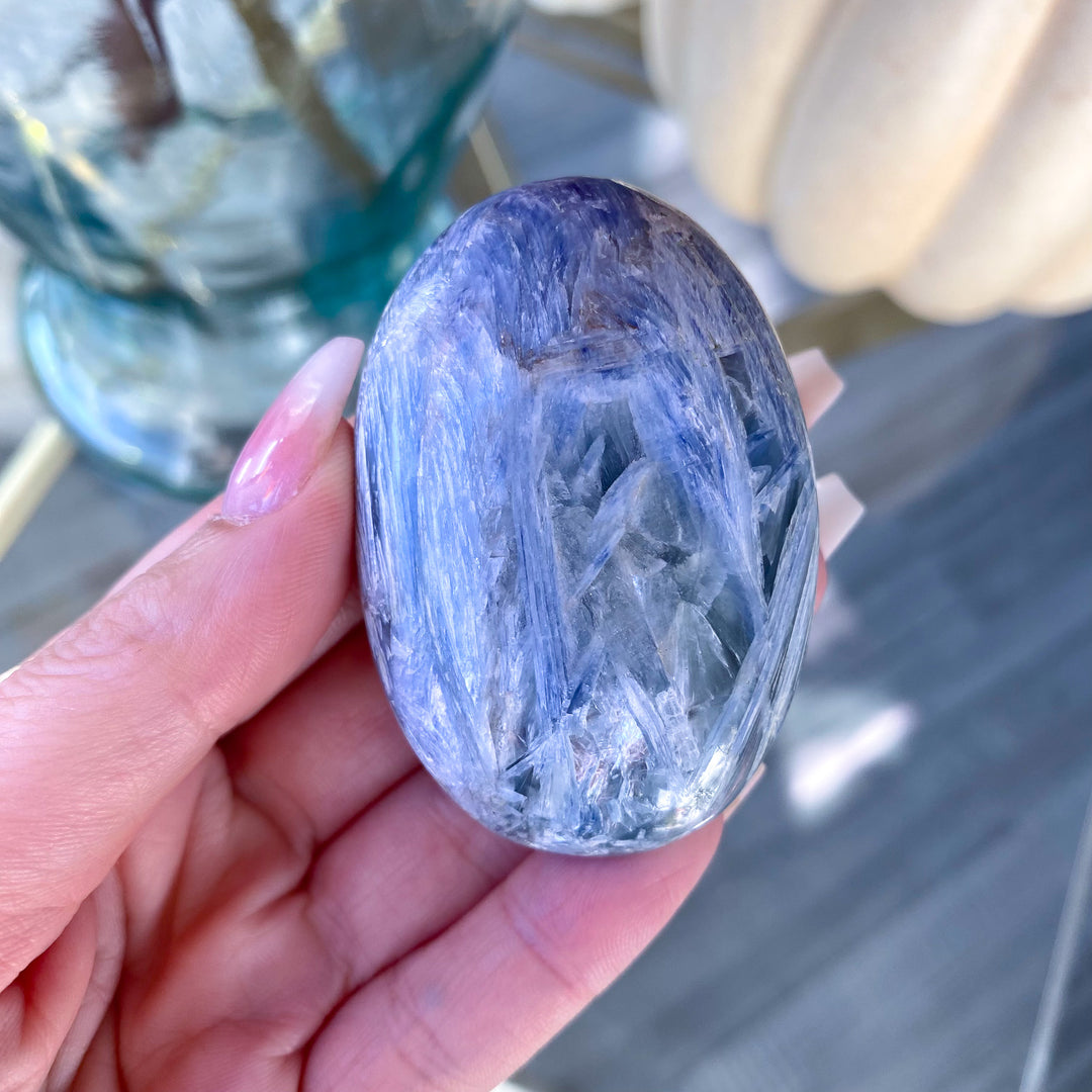 Blue Kyanite Palm with Inclusion 
