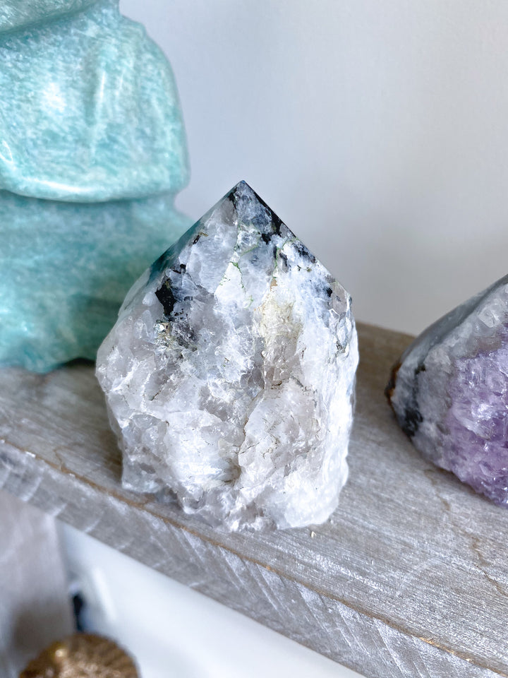 Large Rainbow Moonstone Top Polish 