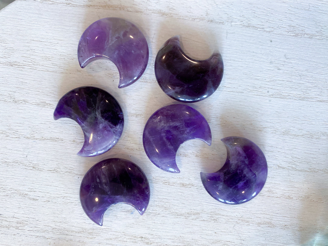 Amethyst Mini Moon 1"