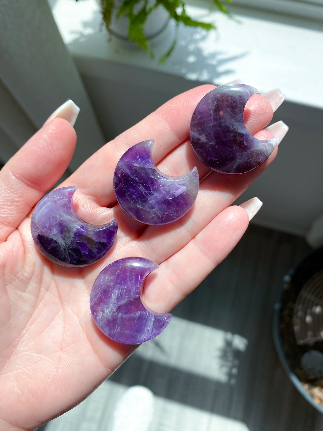 Amethyst Mini Moon 1"