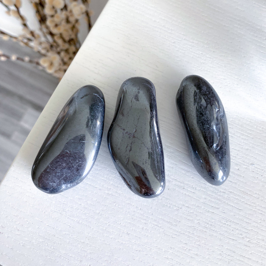 Long Hematite Pebble Stone