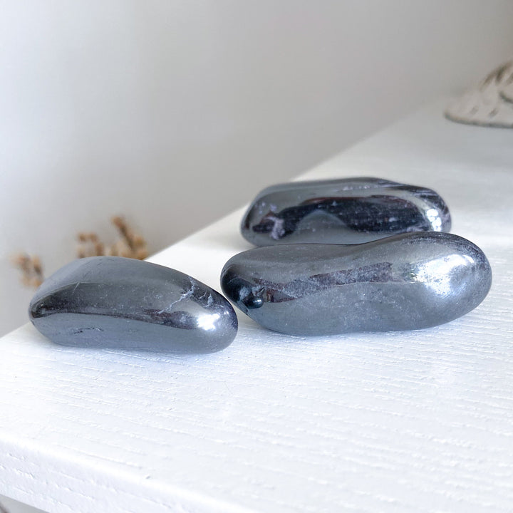 Long Hematite Pebble Stone