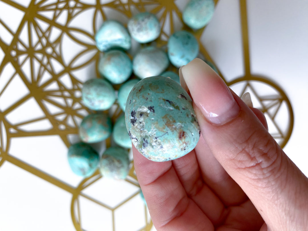 Peruvian Turquoise Pebble Stone