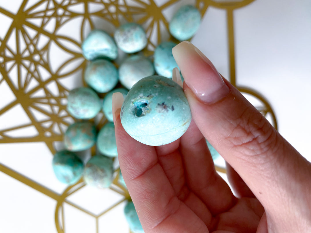 Peruvian Turquoise Pebble Stone