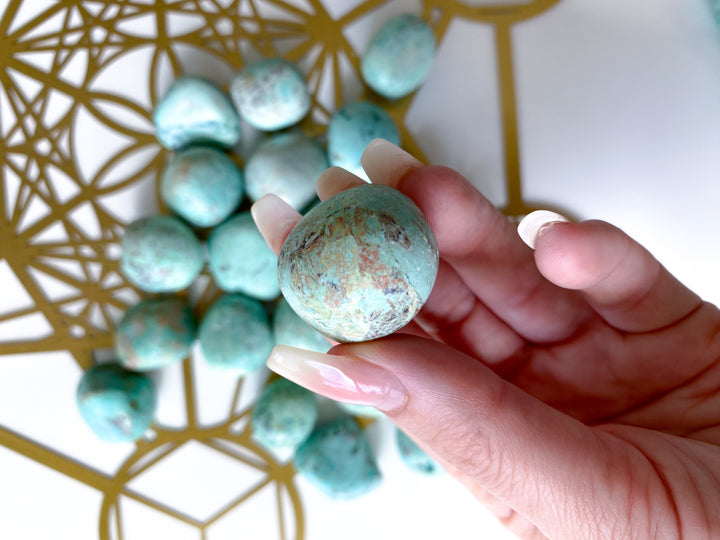 Peruvian Turquoise Pebble Stone
