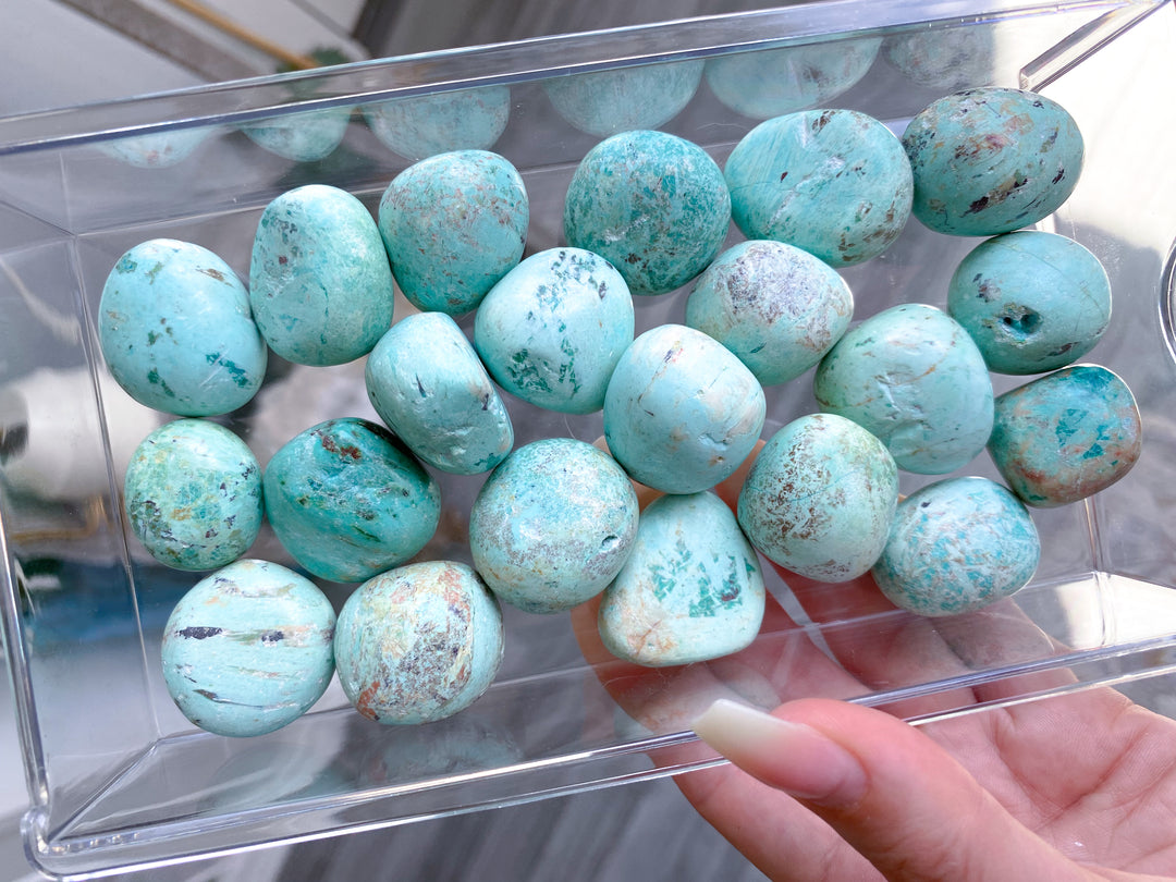 Peruvian Turquoise Pebble Stone