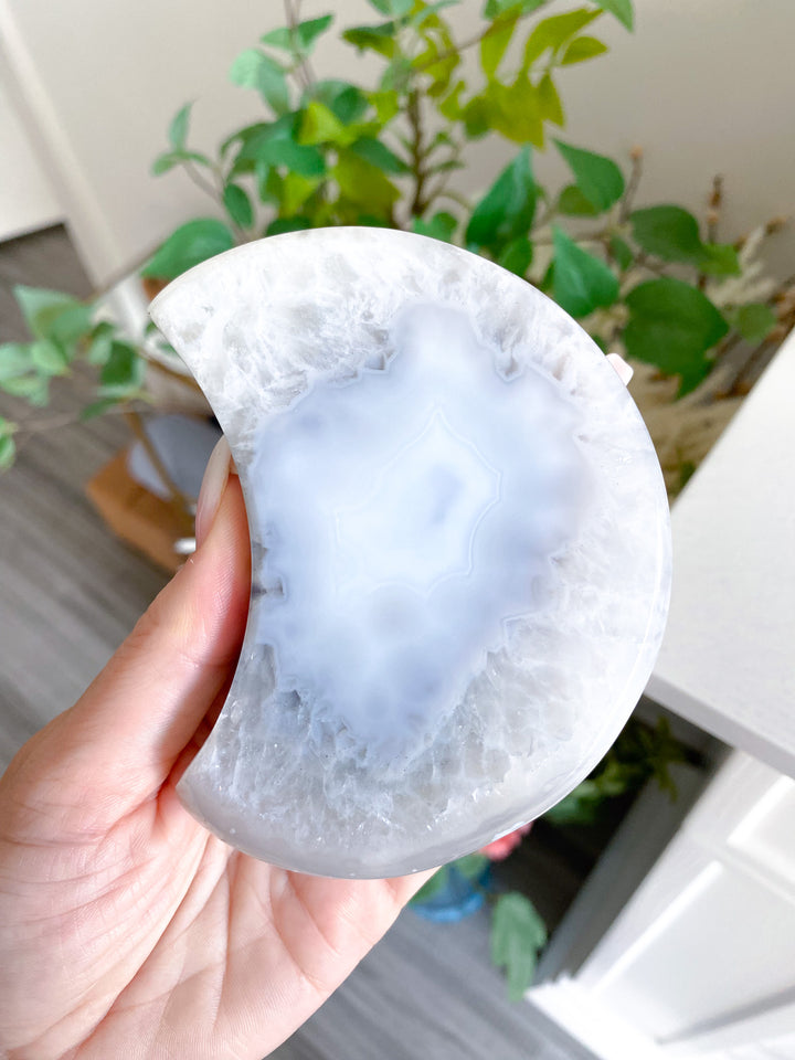 Gray Quartz Agate Moon 