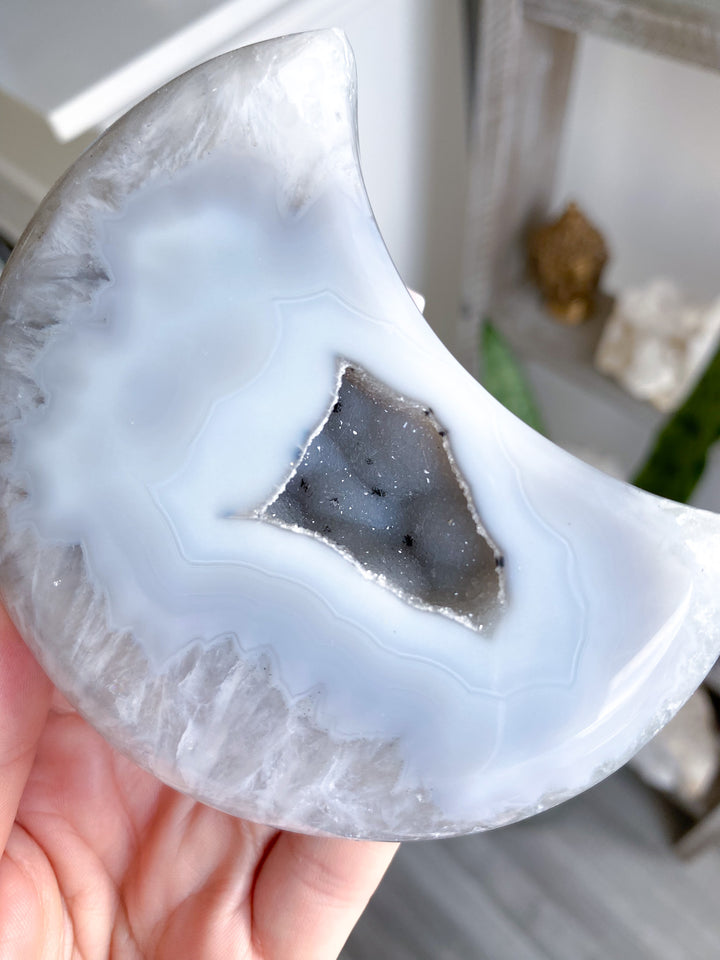 Gray Quartz Agate Moon 