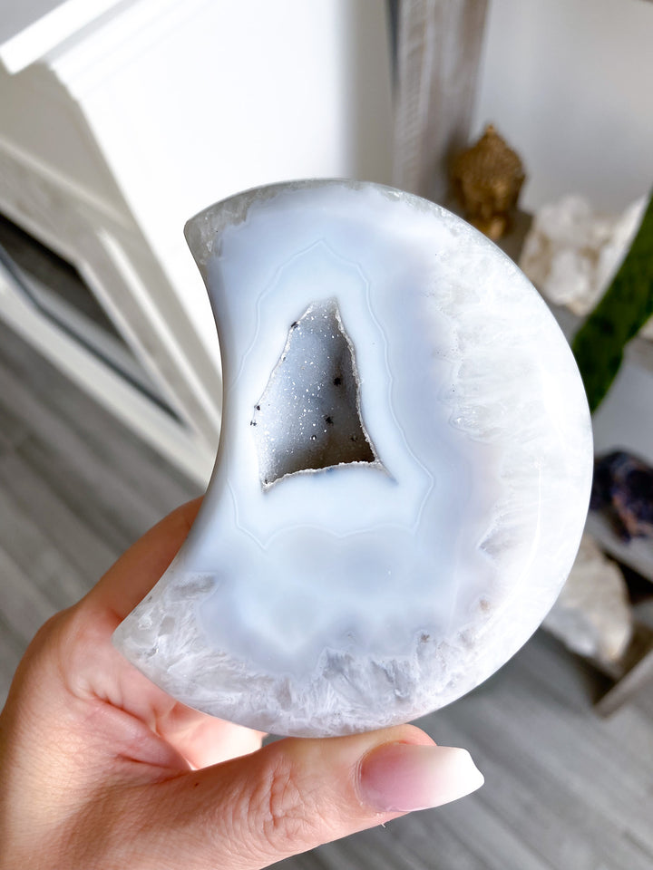 Gray Quartz Agate Moon 