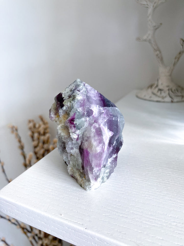 Tie-Dye Style Fluorite Top Polish Point #5 - Chipped Tip