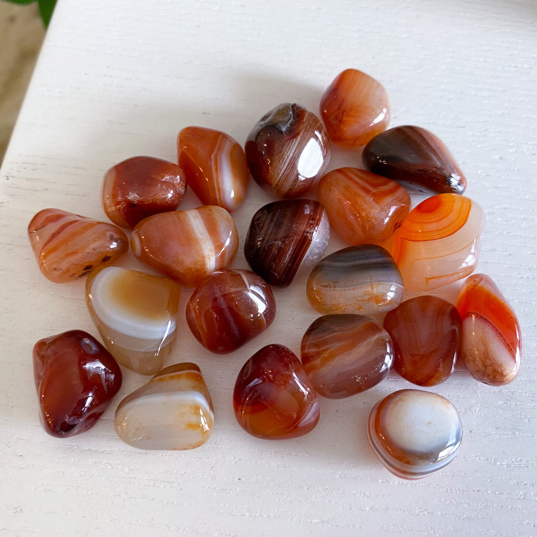 Small Banded Carnelian Tumble