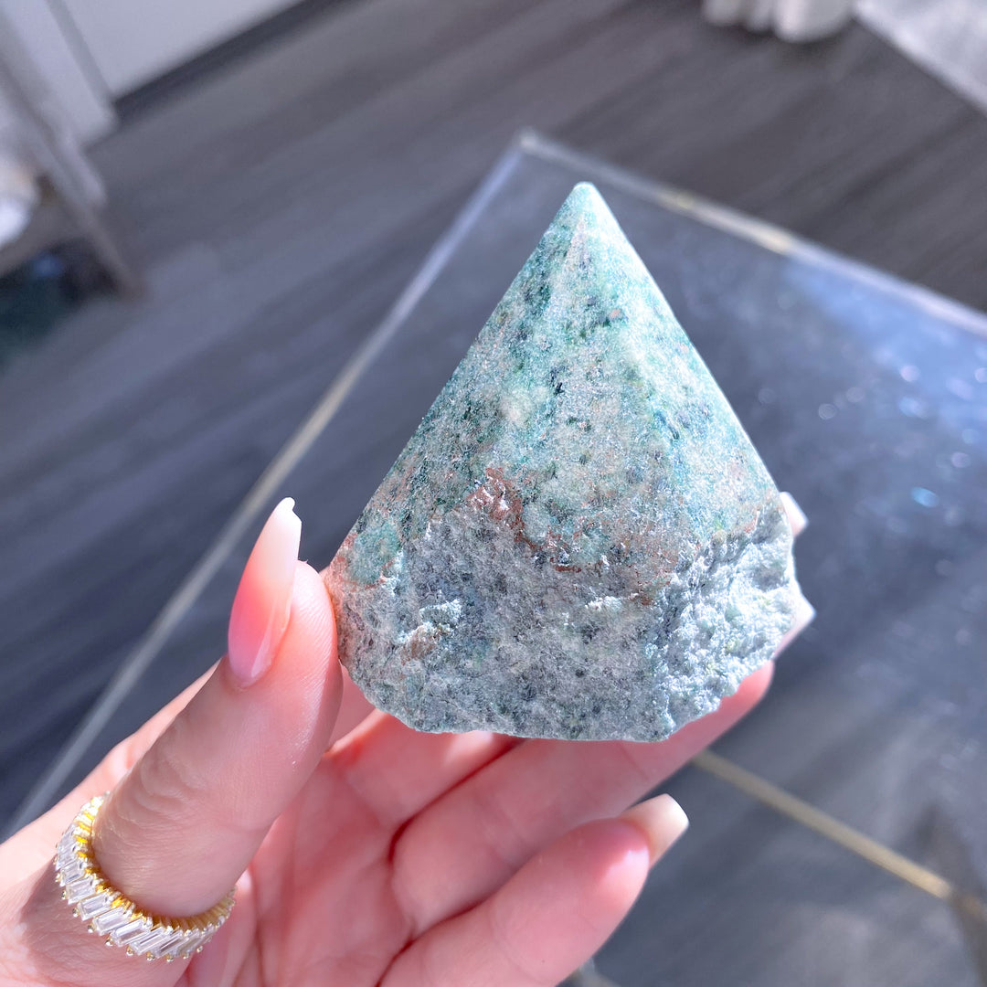 Uniquely Shaped Green Aventurine Top Polish Point