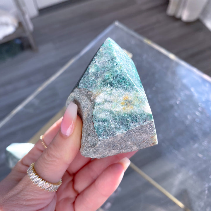 Uniquely Shaped Green Aventurine Top Polish Point