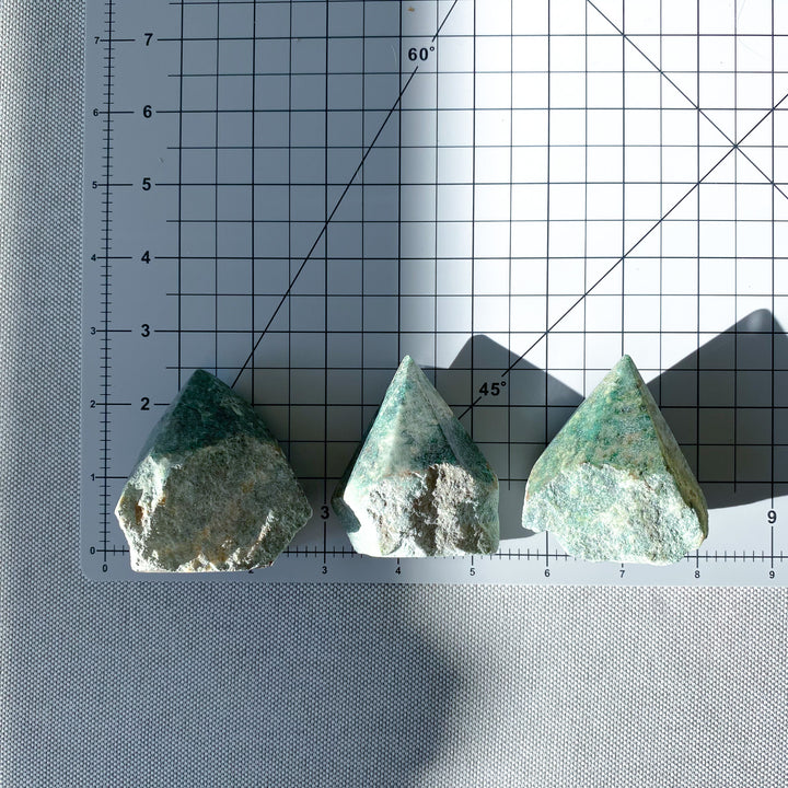 Uniquely Shaped Green Aventurine Top Polish Point