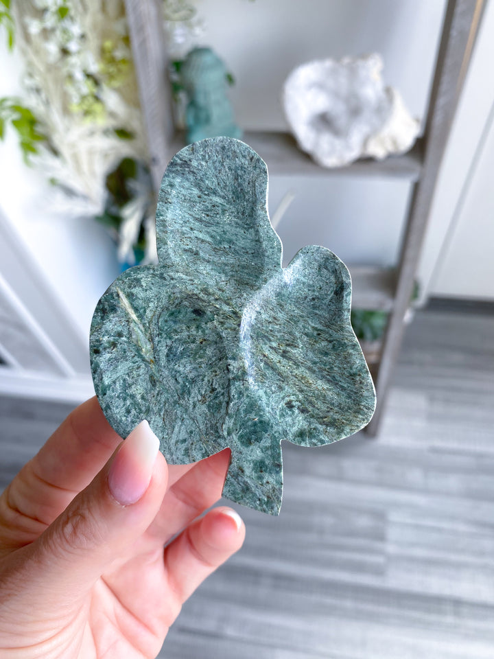 Compartment Serpentine Leaf Bowl