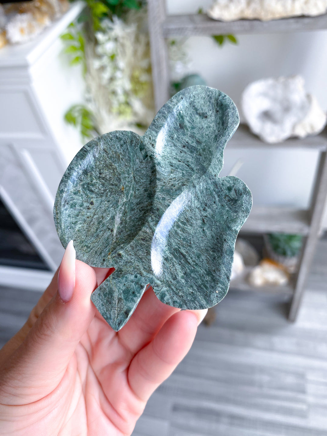 Compartment Serpentine Leaf Bowl