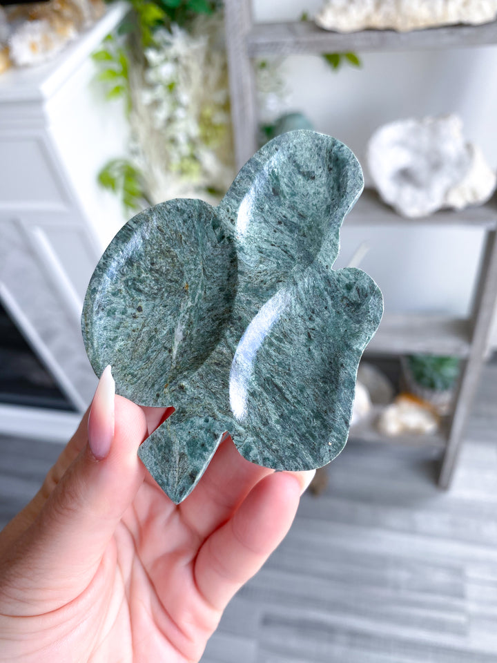 Compartment Serpentine Leaf Bowl