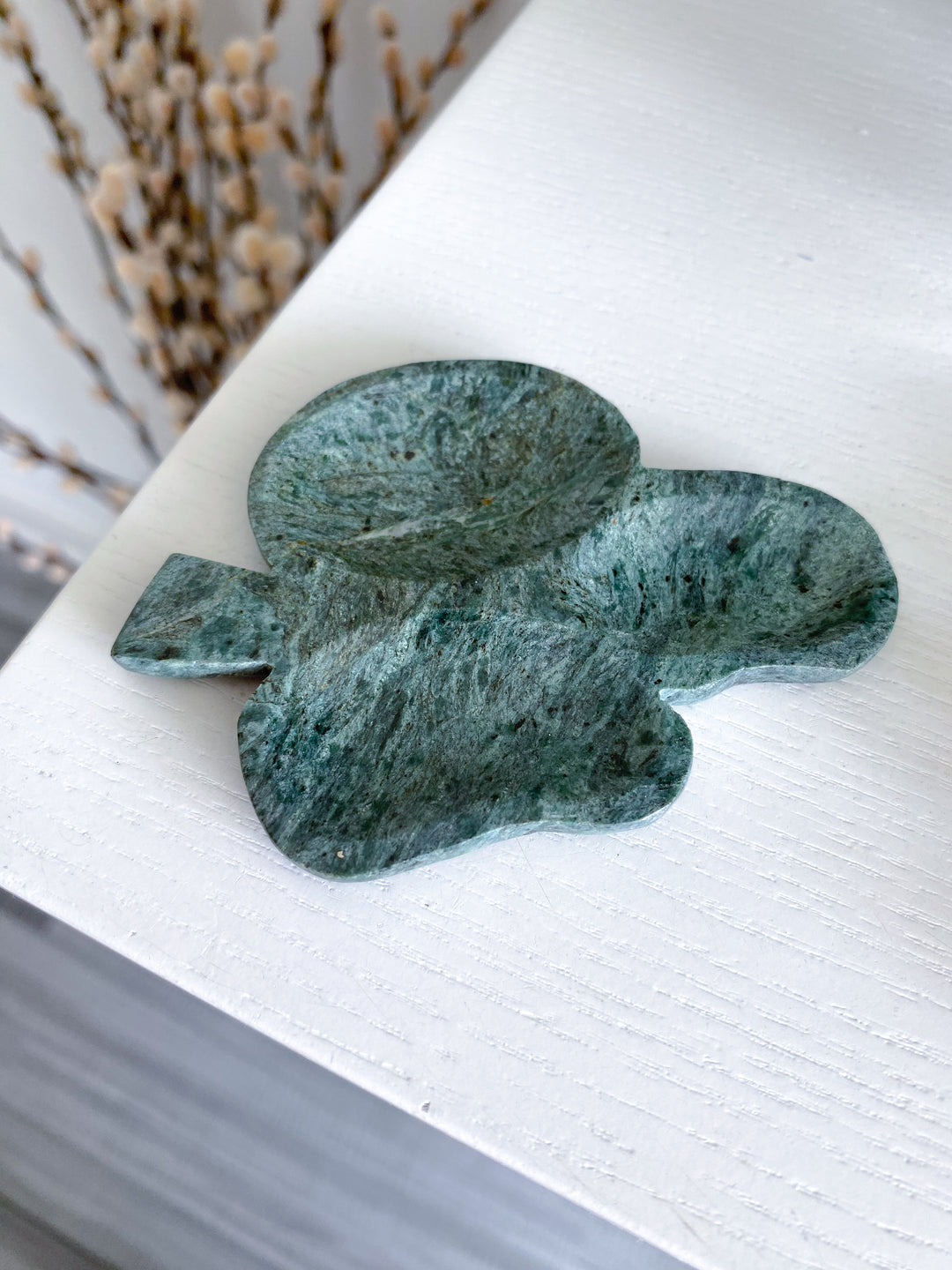 Compartment Serpentine Leaf Bowl