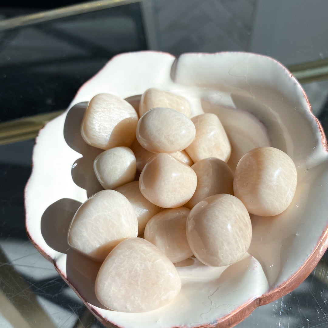Light Peach Moonstone Tumble