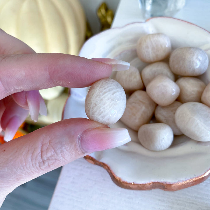 Light Peach Moonstone Tumble