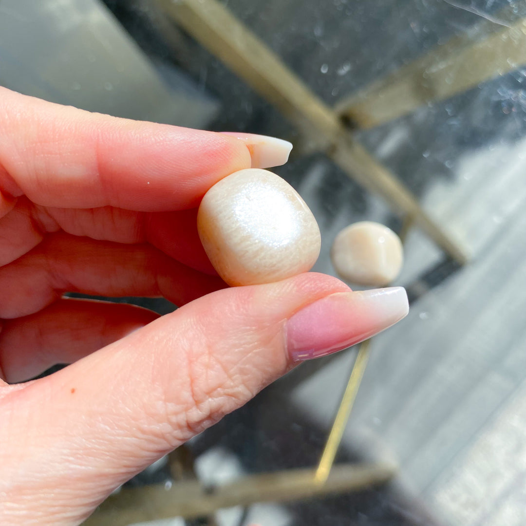 Light Peach Moonstone Tumble