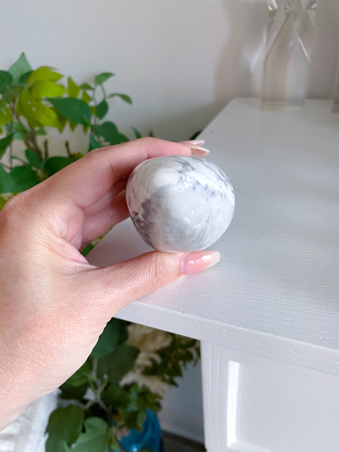 Howlite Freeform Stonehenge Shape