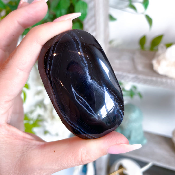 Black Agate Palm Stone #7 - Protection