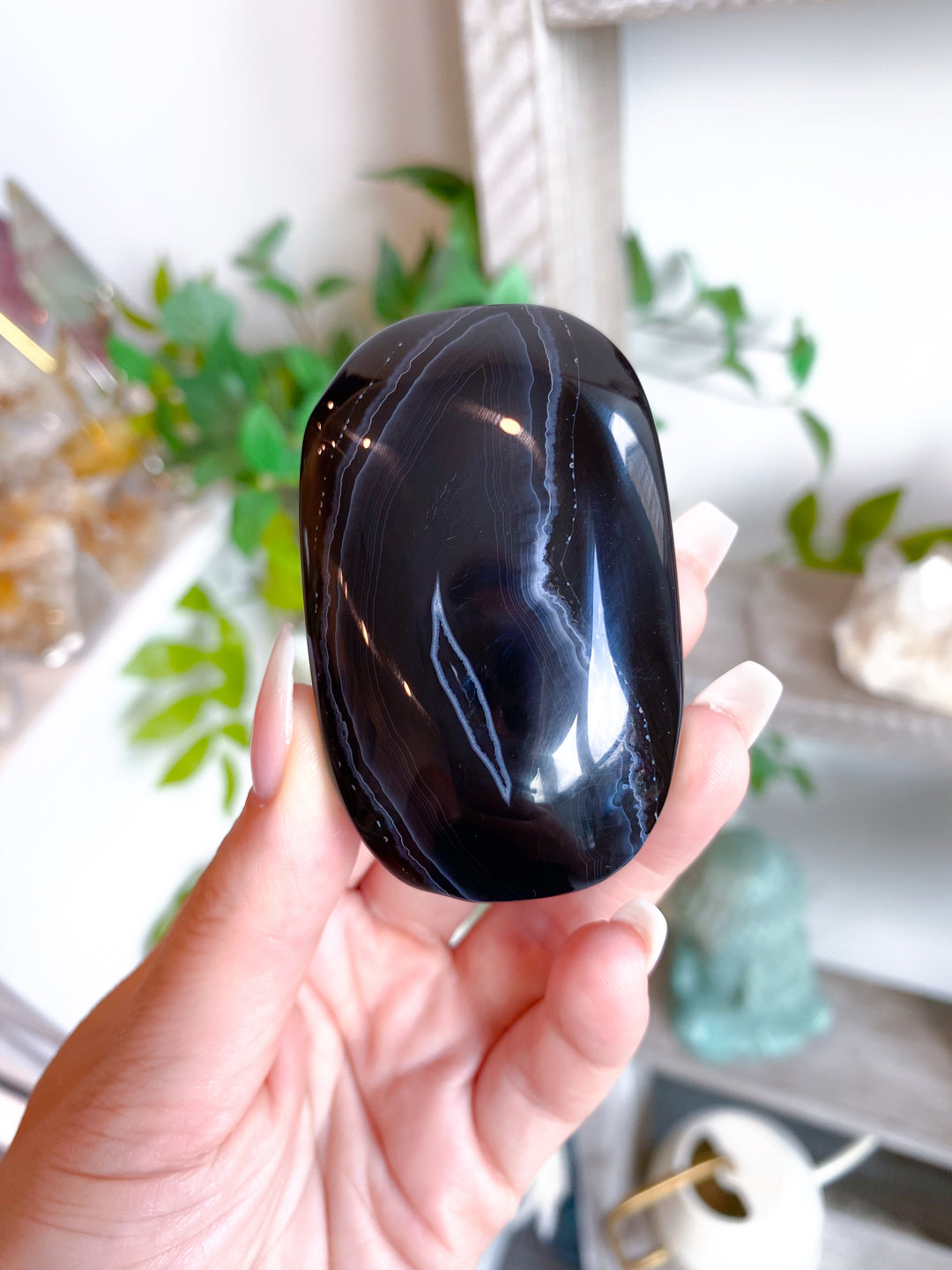 Black Agate Palm Stone #7 - Protection
