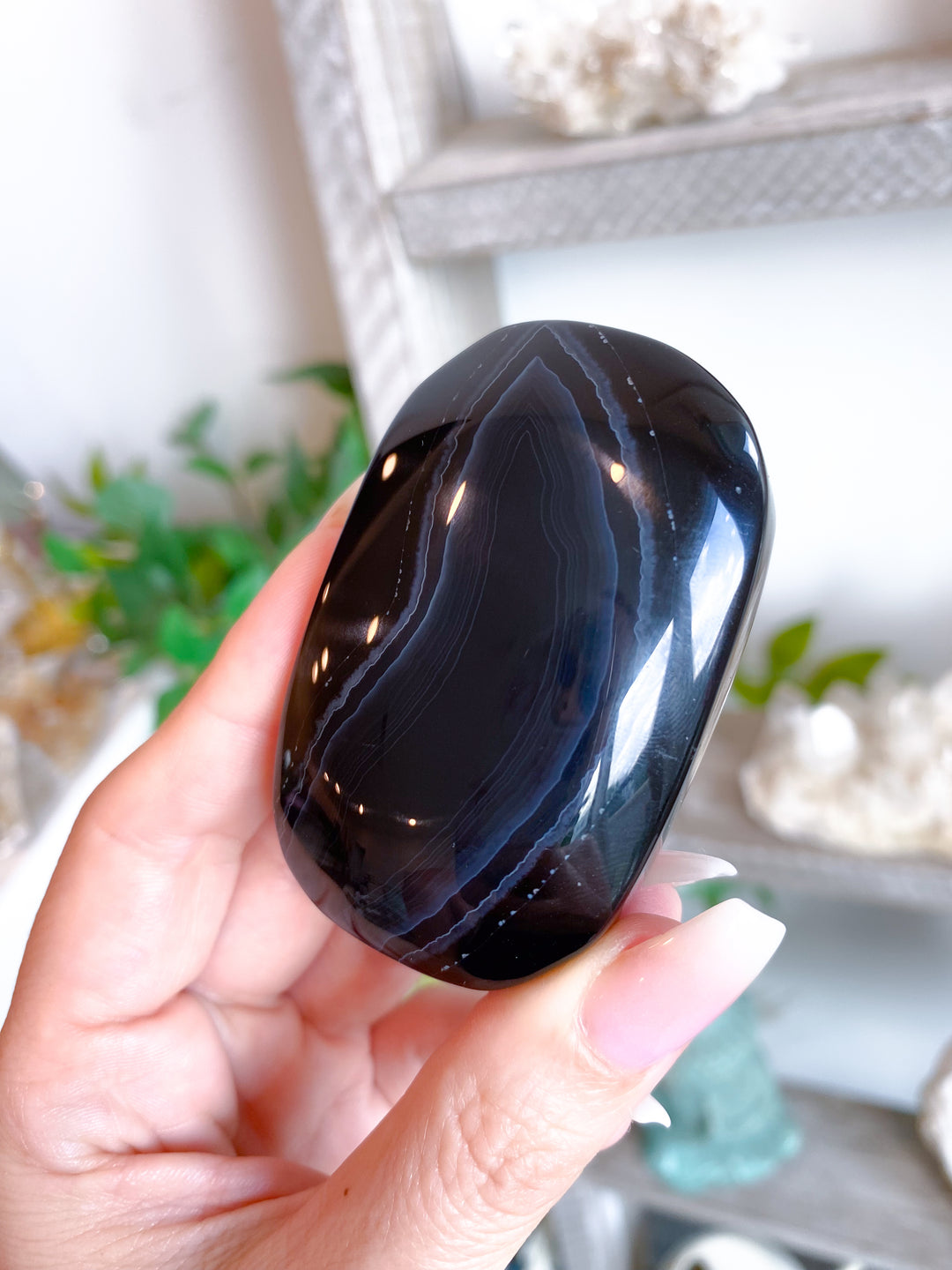 Black Agate Palm Stone #7 - Protection