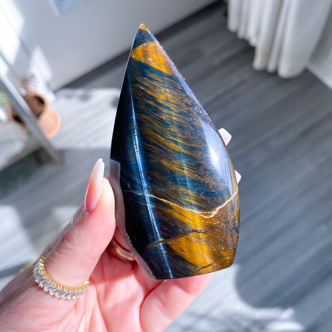 Blue Tiger Eye Flame 
