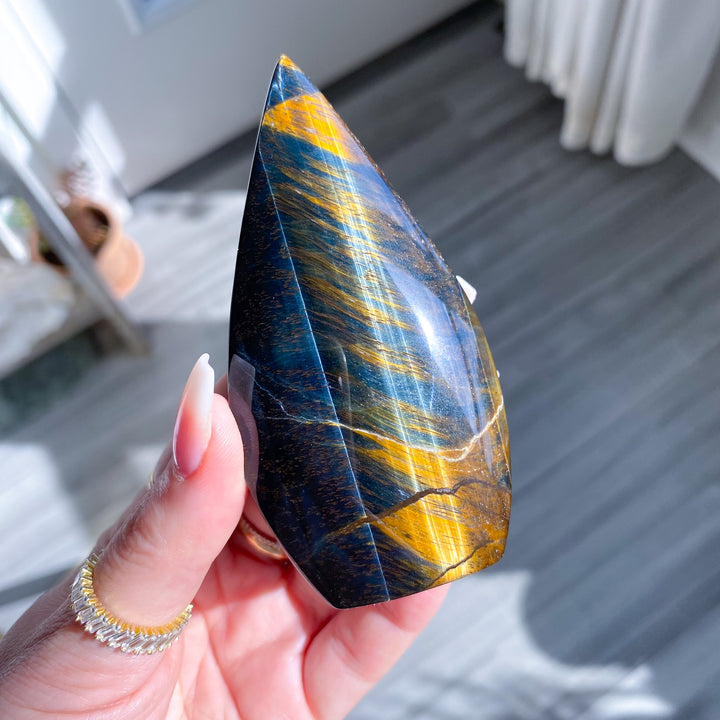 Blue Tiger Eye Flame 