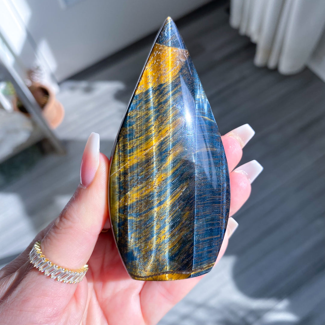 Blue Tiger Eye Flame 