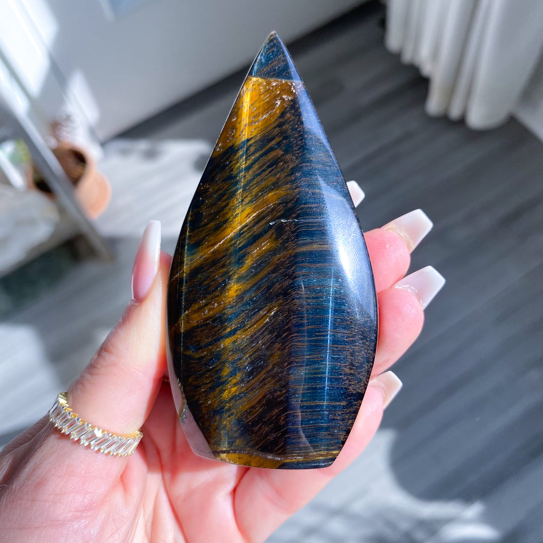 Blue Tiger Eye Flame 