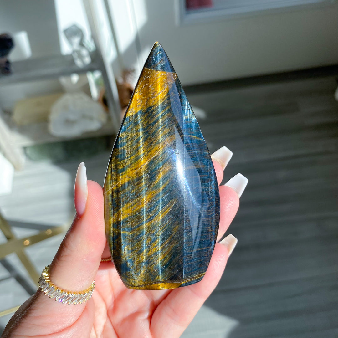 Blue Tiger Eye Flame 