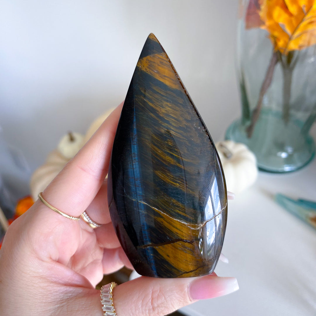 Blue Tiger Eye Flame 