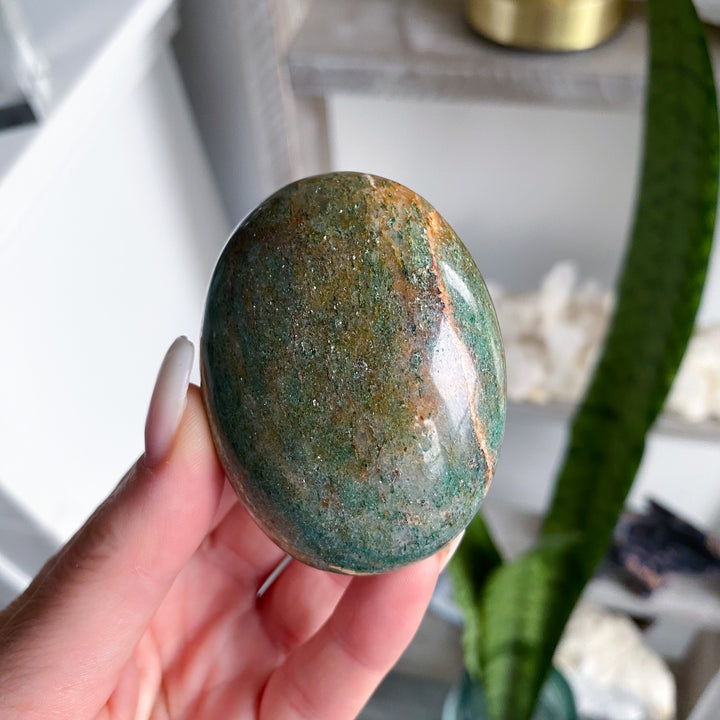 Mica Rich Green Aventurine Palm Stone