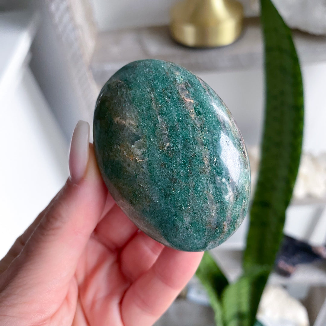 Mica Rich Green Aventurine Palm Stone